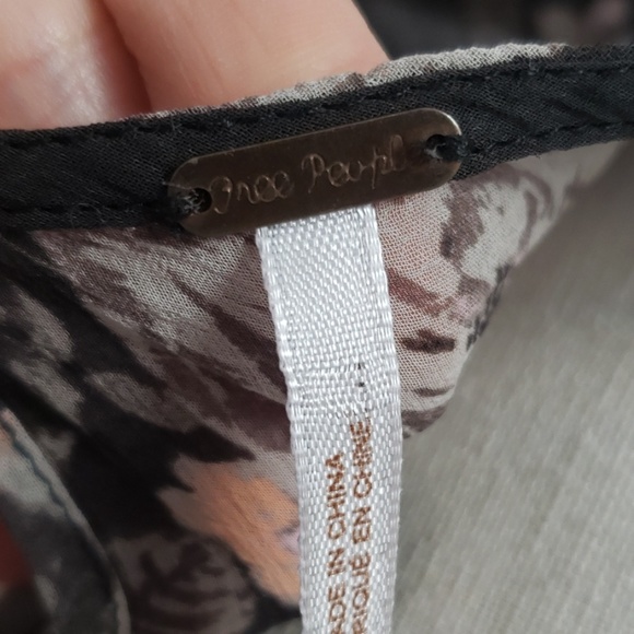 Free People cold shoulder floral dress - Picture 5 of 8